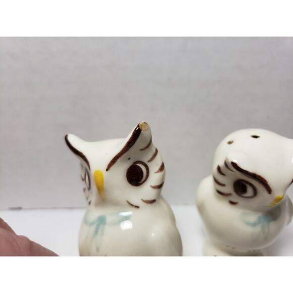 Vtg Shawne Ceramic Owl Salt & Pepper Shaker Set Handpainted Pottery - Picture 4 of 10